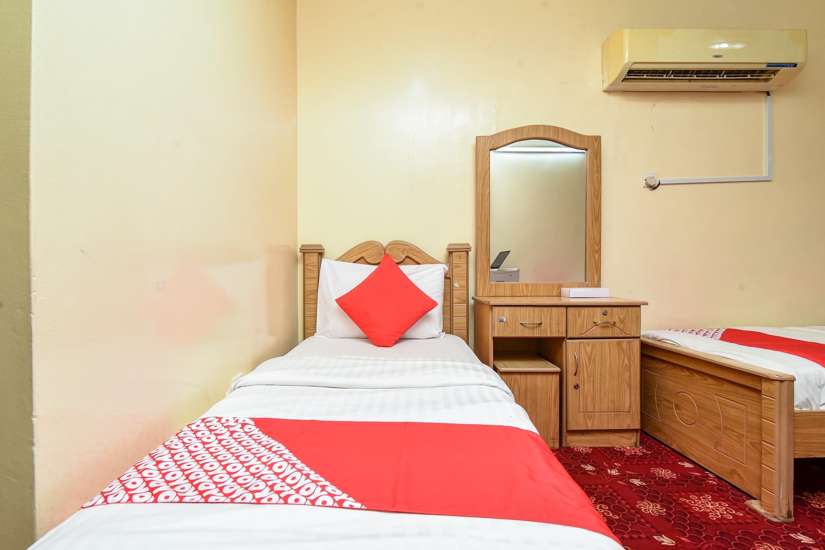 Oyo 157 Al Khaima Hotel Dubai Bagian luar foto