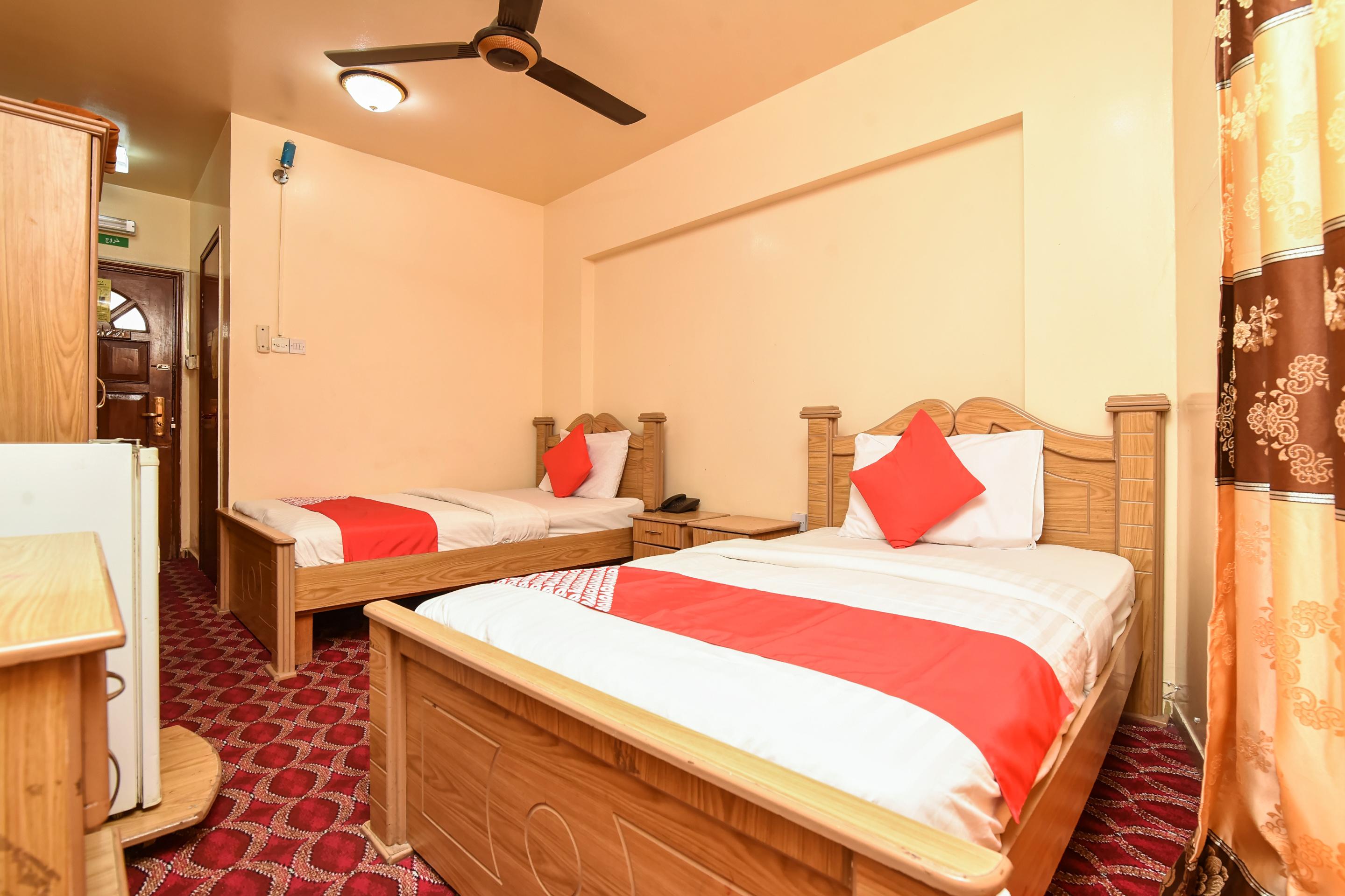 Oyo 157 Al Khaima Hotel Dubai Bagian luar foto